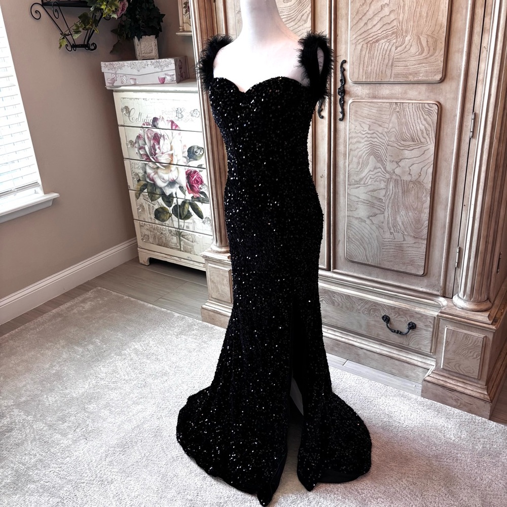 NEW Black Sequin Dress, Black Dress with Feathers Prom NWOT Size XLG - Picture 2 of 13